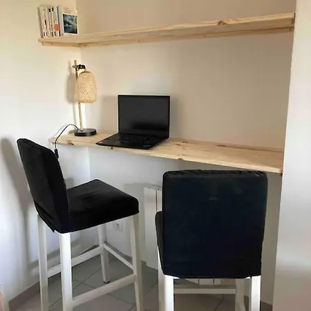 Un Balcon A Monplaisir- 4 Lits -garage - 47m2 * 里昂
