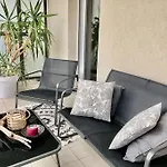Un Balcon A Monplaisir- 4 Lits -garage - 47m2